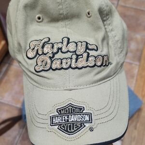 Harley-Davidson Beige Embroidered Cap Gold Sparkle